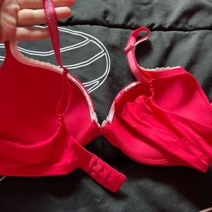 Victoria Secret Push Up Bra
